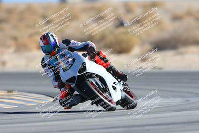 media/Jan-10-2025-CVMA Friday Practice (Fri) [[489e0da257]]/Group 4 and Trackday/Session 4 (Turn 16)/